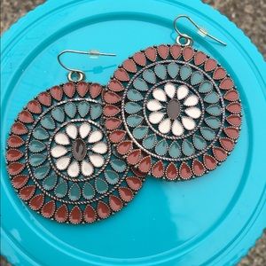 Metal multi colored earrings